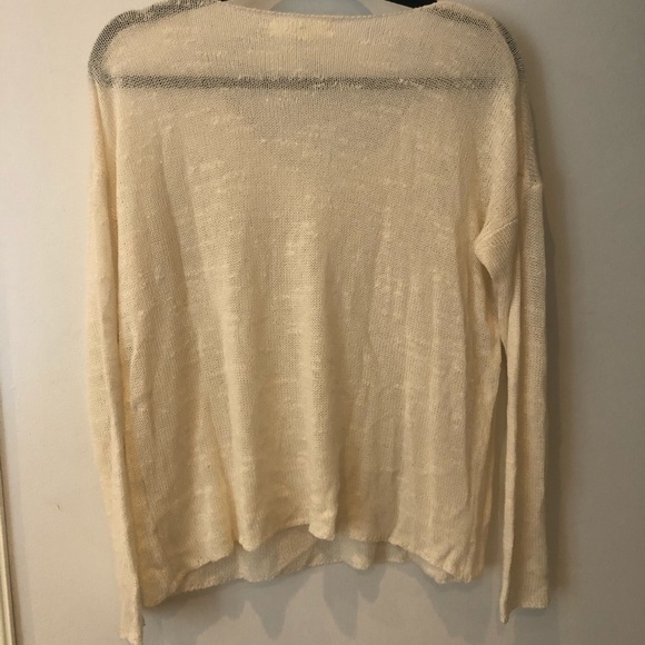 Lightweight white sweater - Picture 2 of 2